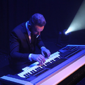 Alex Payler - Electone Player - www.alexpayler.com
